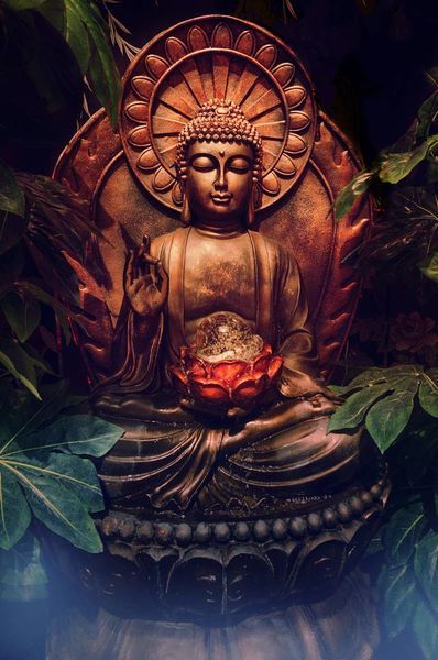 Old Buddha Statue